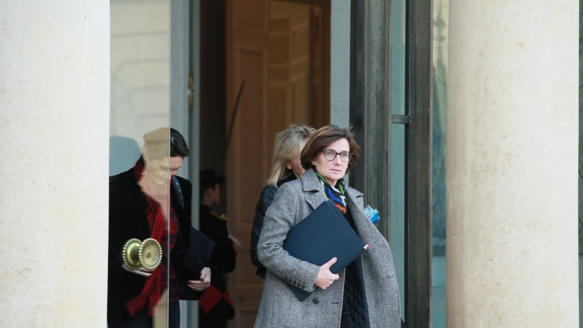 L’inventrice dell’eutanasia di Macron sotto indagine per doni da Big Pharma