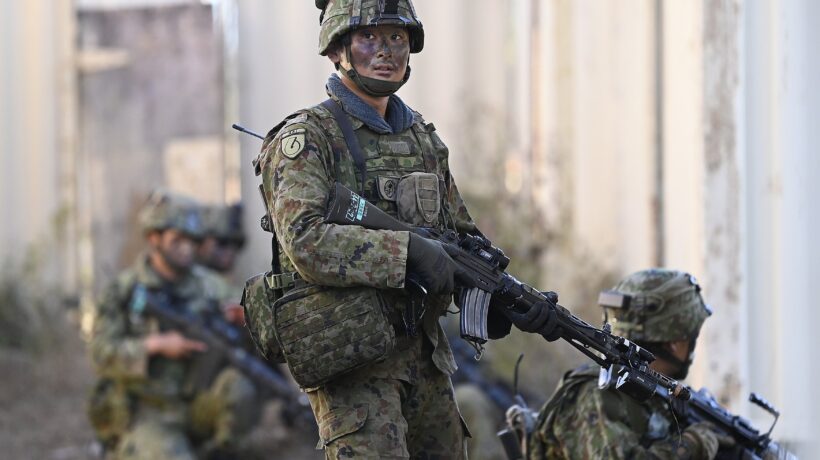 Il Giappone vuole rifarsi un esercito, ma non ha più soldati