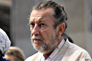Ora Casarini nega negoziati con Haftar. Ma i messaggi tradiscono Caccia
