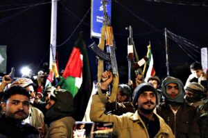 Odiano gli ebrei e i sauditi e seguono gli ayatollah. Ecco l’identikit dei ribelli