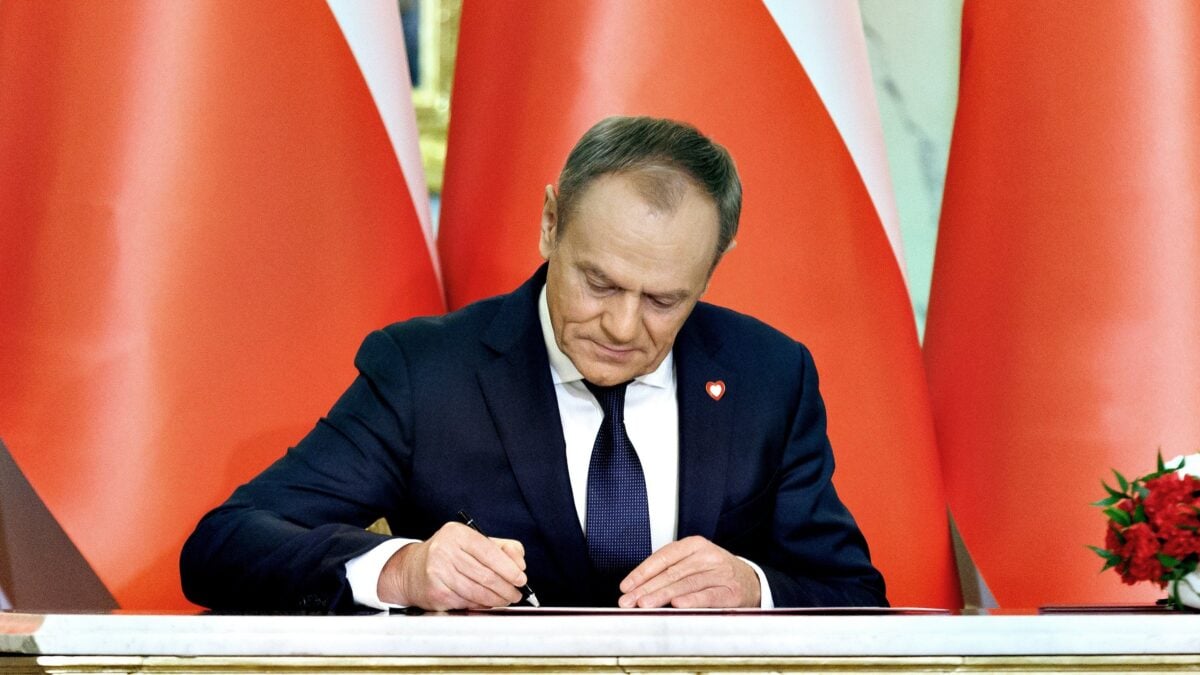 Tusk fa le purghe e gli europeisti applaudono
