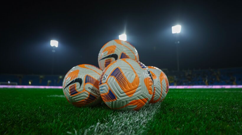 La scimitarra saudita ha bucato il pallone