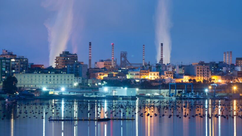 Il governo al lavoro sull’ex Ilva per evitare contenziosi con Mittal