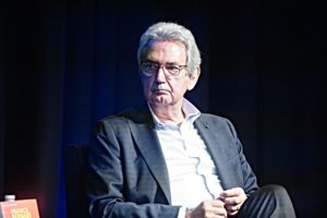 Agonia per l’Ilva: altri soci o nazionalizzare