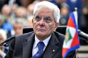 Musk incontra la Meloni e Salvini. Anatema di Mattarella: «Pericoloso»