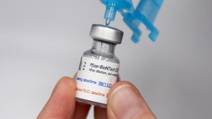 Ora Pfizer ci vaccina contro il patriarcato