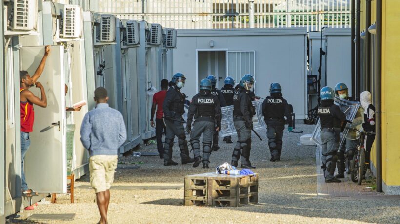 I milioni per l’accoglienza col cibo putrido