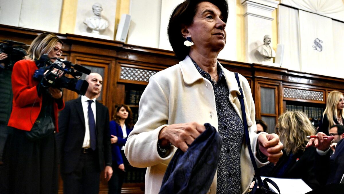 Sbandata di Roccella: critica il gender citando il patriarcato