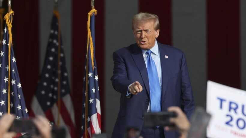 Anche i democratici della California tentano di bandire Trump dal voto