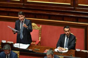 Conte nega il «flirt» con Di Maio