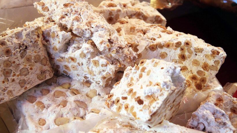 Croccante o morbido, a Natale il torrone non può mai mancare (senza esagerare)