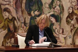 La follia gender allarma il Bundestag