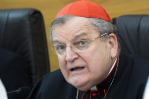 Il Papa ignora la rivolta dei vescovi ma incontra il cardinale «ribelle»