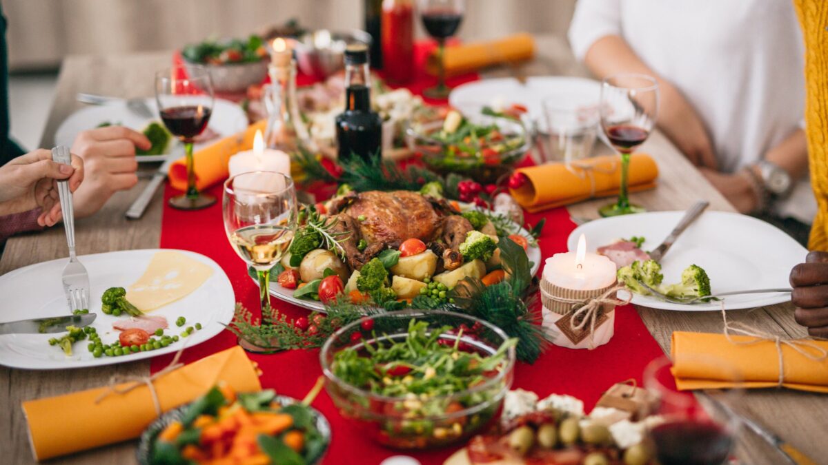 L’unica sostenibilità si fa con il pranzo di Natale bis