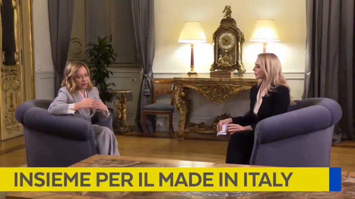 Giorgia Meloni al Tg Poste: bilancio di un anno di governo e le sfide dell’Italia