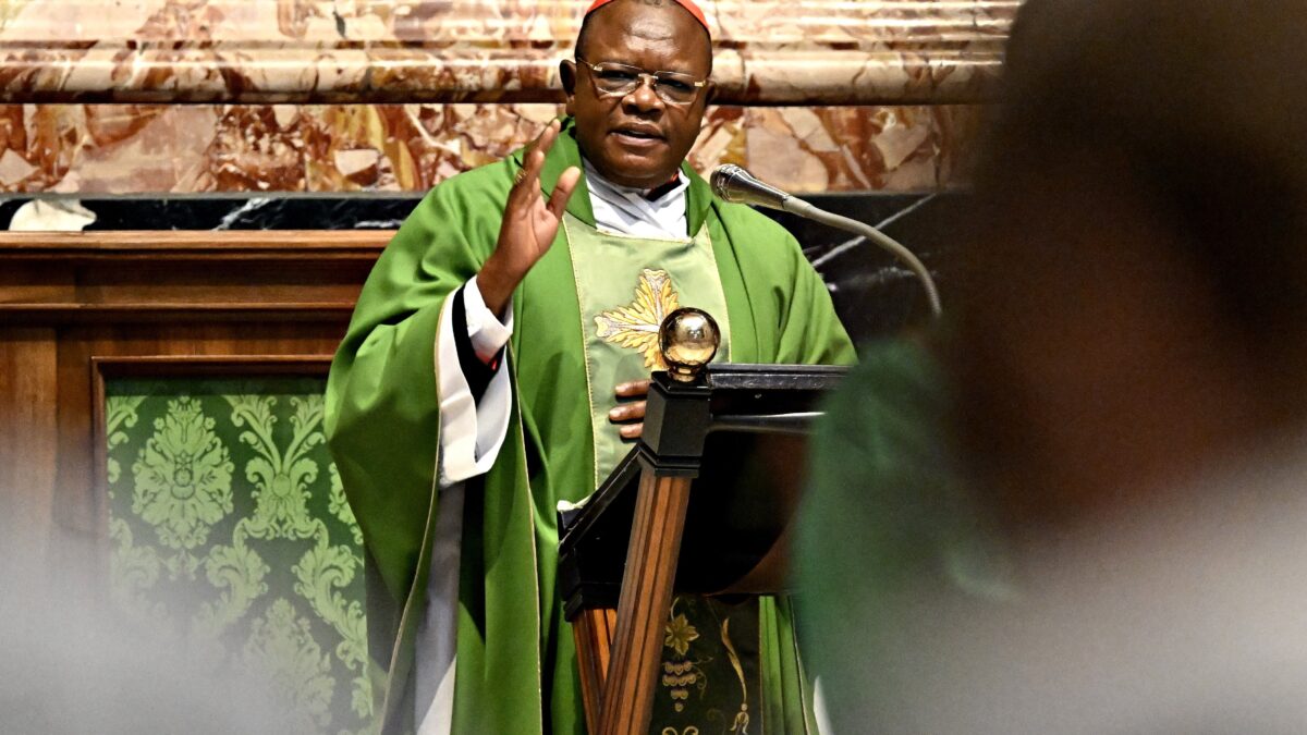 I vescovi dell’Africa smentiscono il Papa sulle benedizioni gay