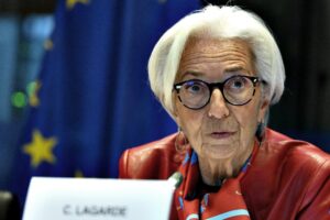 Se la vita sta diventando meno cara non è merito delle scelte della Lagarde