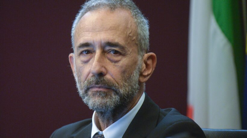 La toga anti governo imbarazza la sinistra