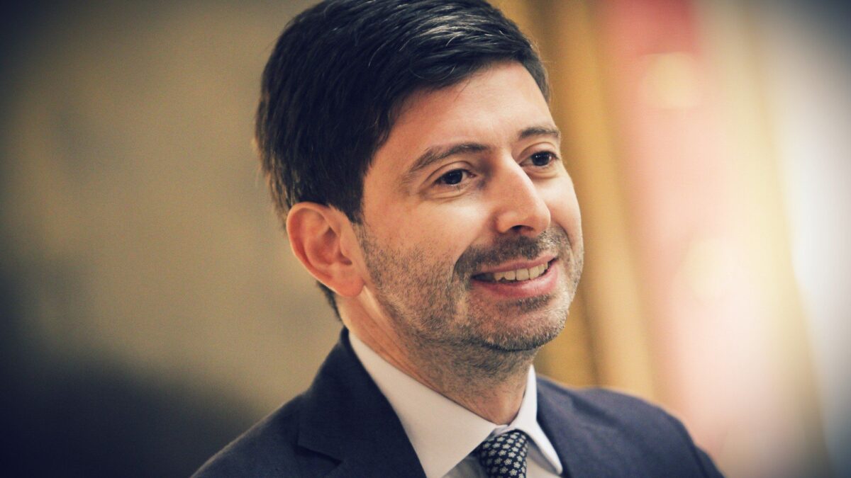 Speranza sfotte: «Verità sul Covid». Però poi boicotta la commissione