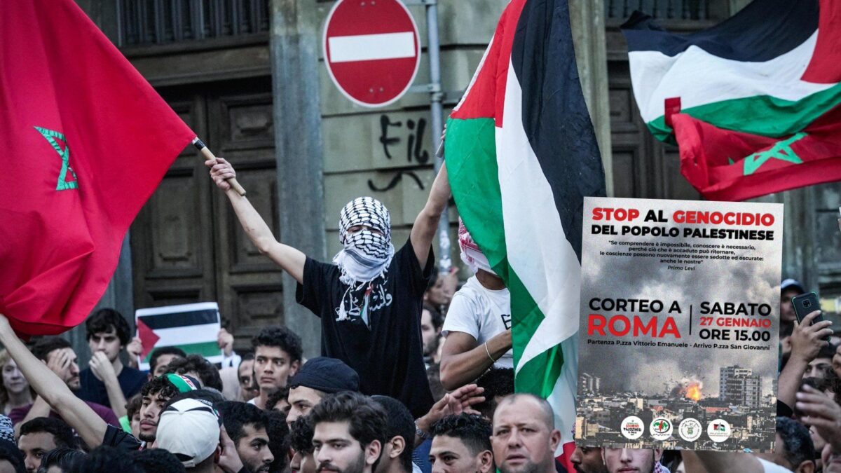 L’antisemitismo si abbatte sul Giorno della memoria. Viminale: «Rinviare i cortei»