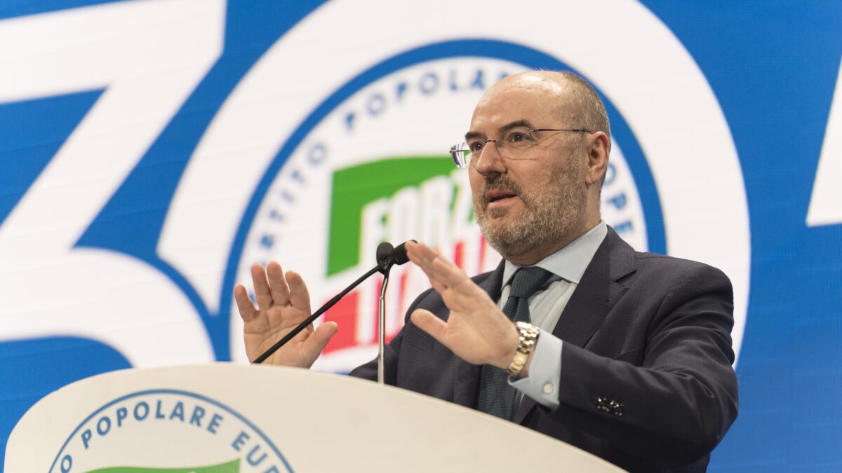 «Ora la Meloni non ha rivali. È lei l’erede di Berlusconi»