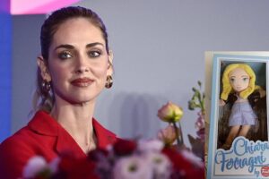Fari accesi pure sulla bambola della Ferragni