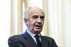 «Per salvare il pianeta dall’inquinamento bisogna fare più figli»
