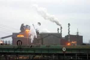 Mentre abbandonano l’Ilva, gli indiani si fanno in casa il super-impianto dell’acciaio