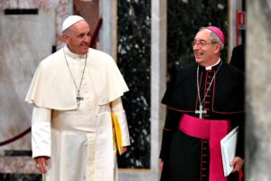 Tensioni col clero: il Papa blinda l’incontro