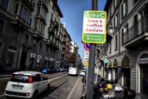 «Pure le elettriche paghino l’Area C»