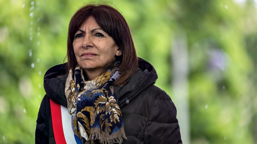 Il sindaco di Parigi toglie i finanziamenti alla scuola cattolica per vendetta politica