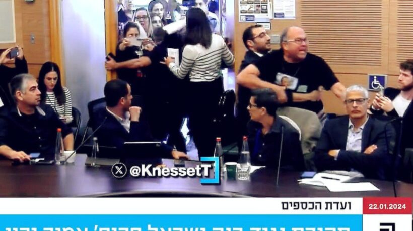 Parenti degli ostaggi in Parlamento «Netanyahu ora deve dimettersi»
