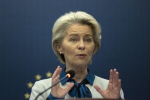 Travolta dai danni green nei campi la Von der Leyen si prende paura