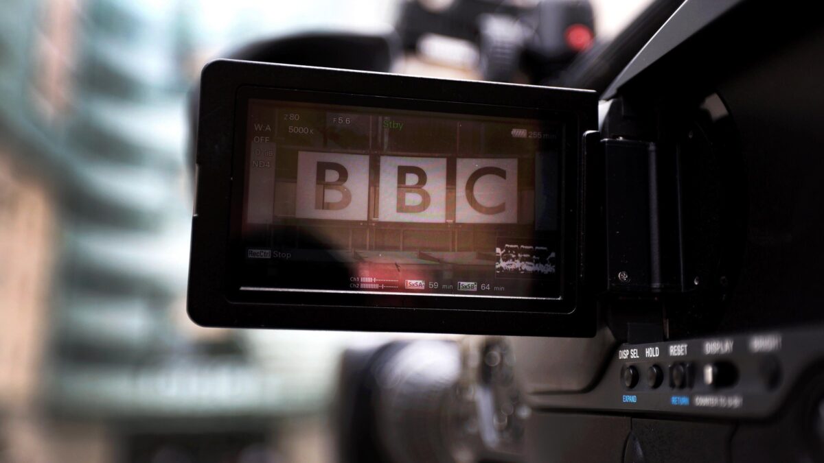«La Bbc poté mentire sul virus»