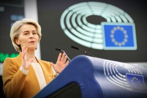 Dall’Ucraina alla super-Ia Ursula vuol prendere voti ma fa il pieno solo di gaffe
