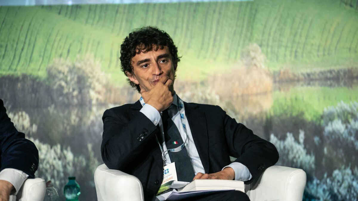 Galeazzo Bignami: «Basta con le trappole per far cassa. I Comuni pensino solo alla sicurezza»