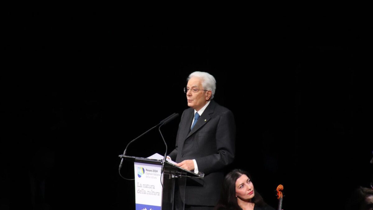 Mattarella scopre il pensiero unico al contrario
