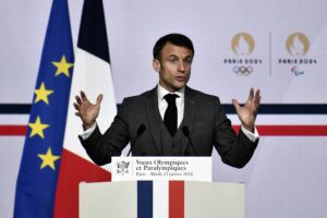 In Francia il Senato frena la corsa all’aborto