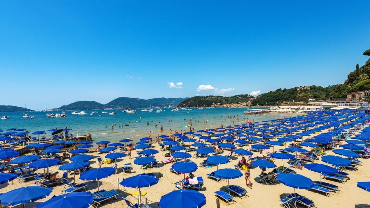Spiagge, Roma verso la linea dura con l’Ue