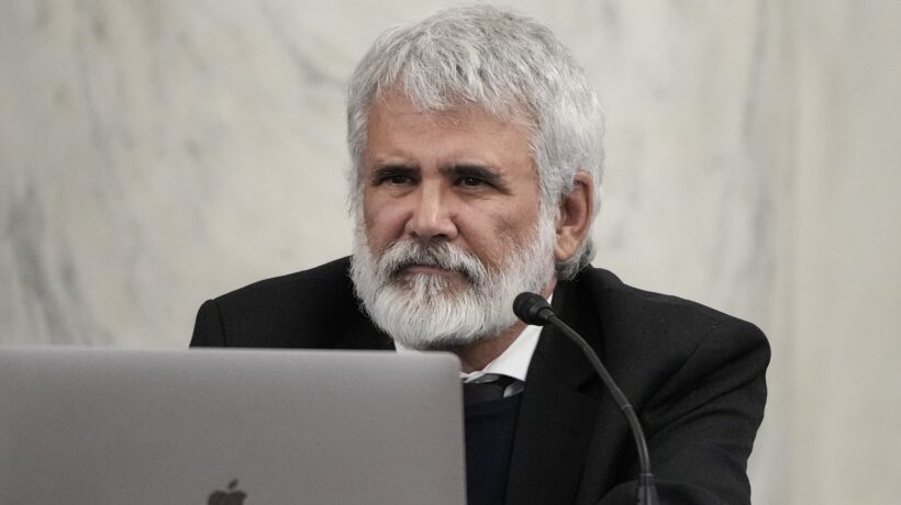 «I governi sono in guerra con noi.E Gates è più potente di certi Stati»