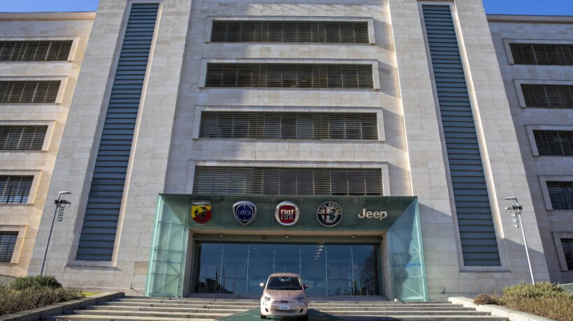 Dopo 220 miliardi di aiuti, Fiat ceduta a Parigi