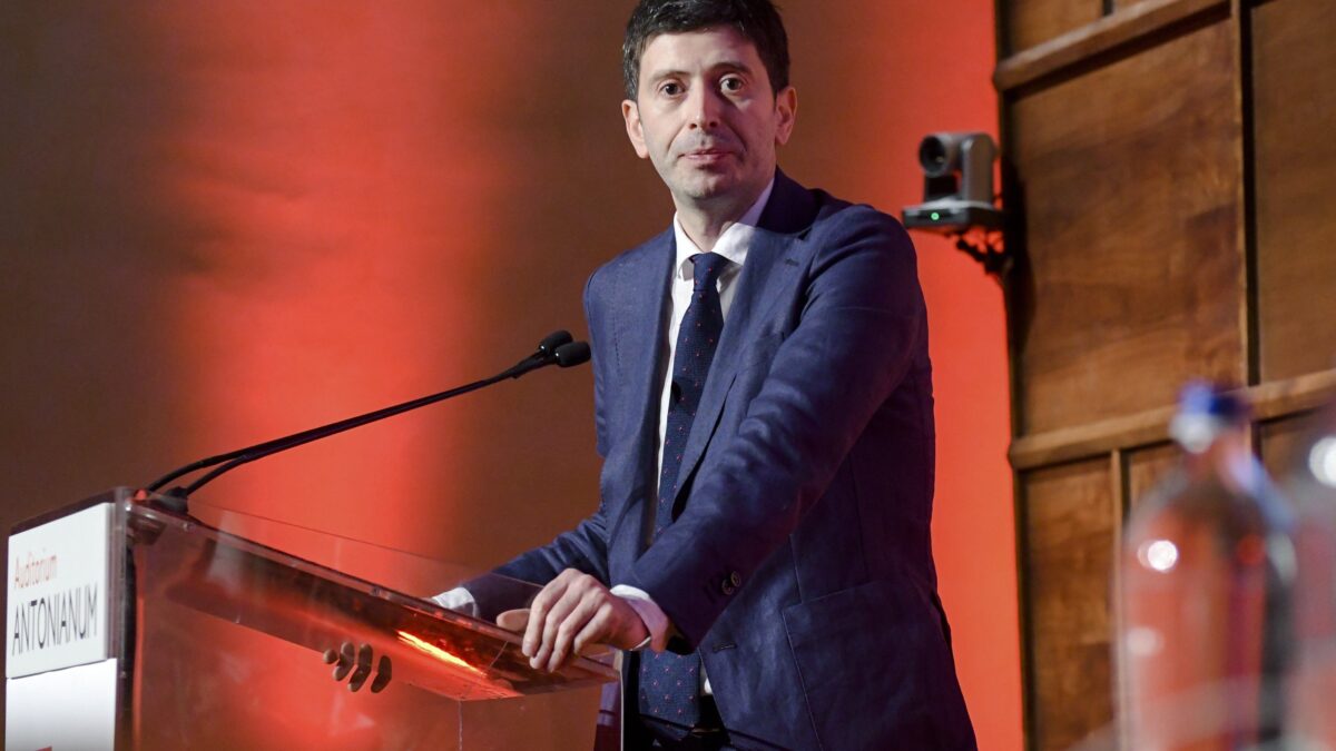 Gli infiltrati di Speranza al ministero della Salute