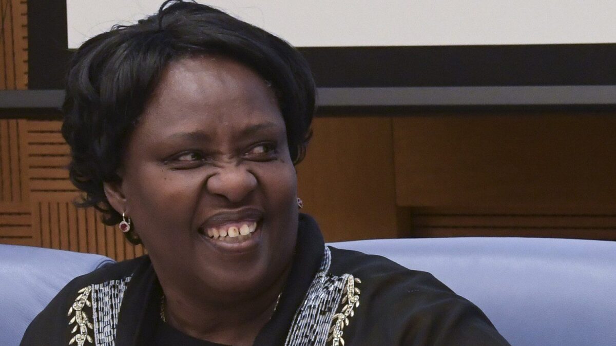 I Soumahoro prendono per i fornelli. «I migranti non mangiavano italiano»