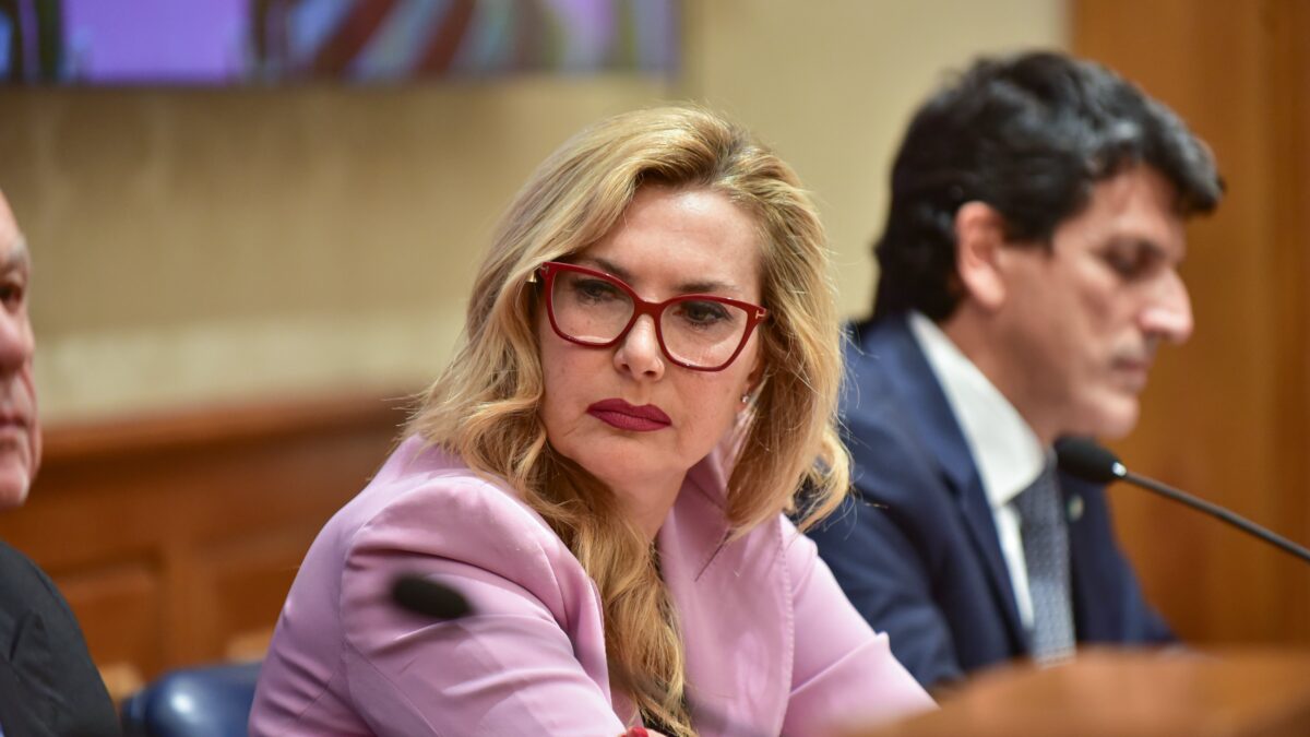 Sardegna, Biancofiore: «Plauso a Meloni, un comandate non abbandona le sue truppe»