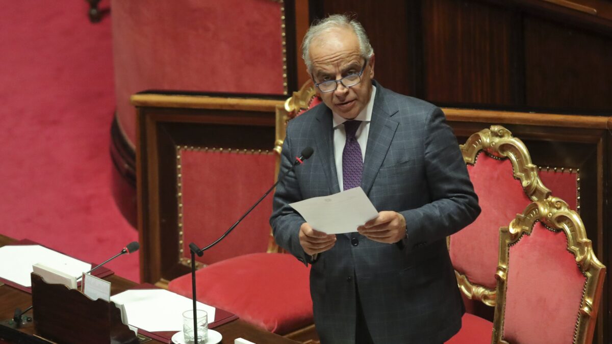 Piantedosi spazza via le bugie sugli scontri: «Mediazione respinta dai capi del corteo»