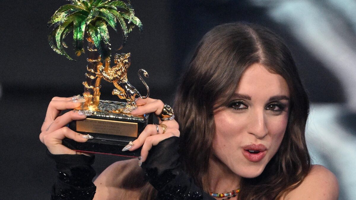 Ma alla fine l’Ariston fa trionfare il talento di Angelina Mango