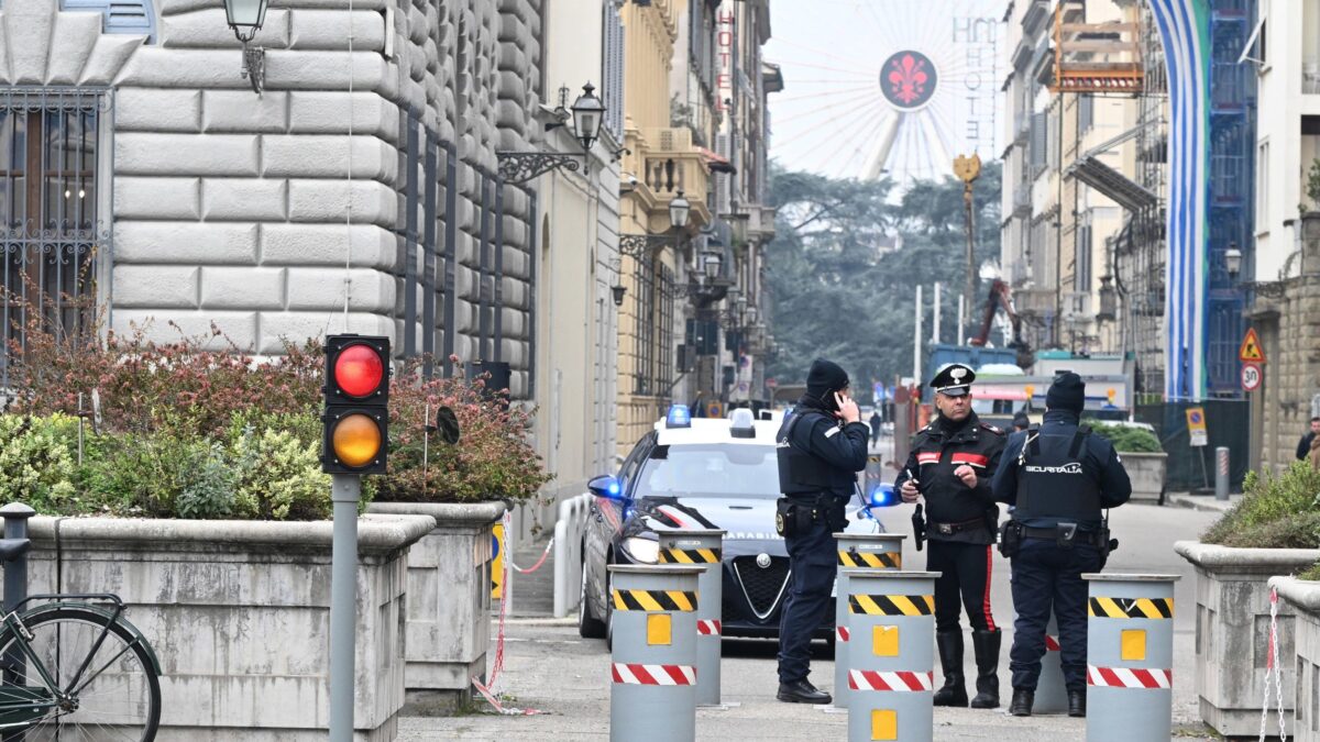 Attentato Firenze, giordano in cella. La Procura indaga per terrorismo