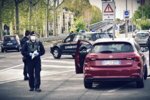 I dem volevano salvare dalle serrate le aziende da cui avevano preso soldi