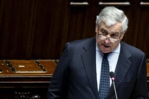 Tajani raffredda i paladini della Salis: «Farne un caso politico non l’aiuta»