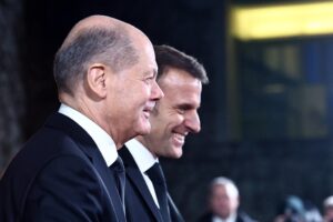 Affossata la direttiva sul lavoro. Da Berlino e Parigi sberla ai socialisti